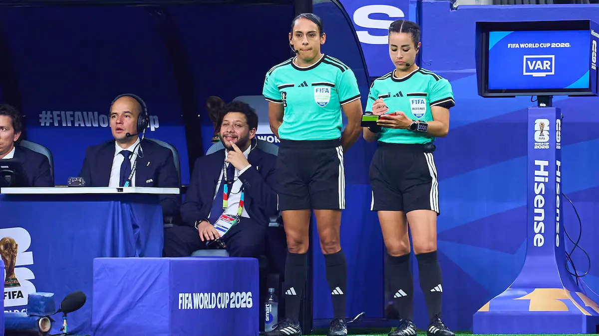 referees